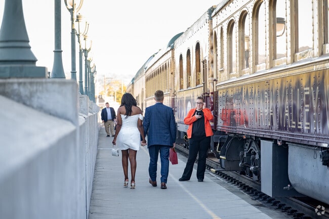 The Napa Valley Wine Train is both a Bel Aire local and regional attraction.