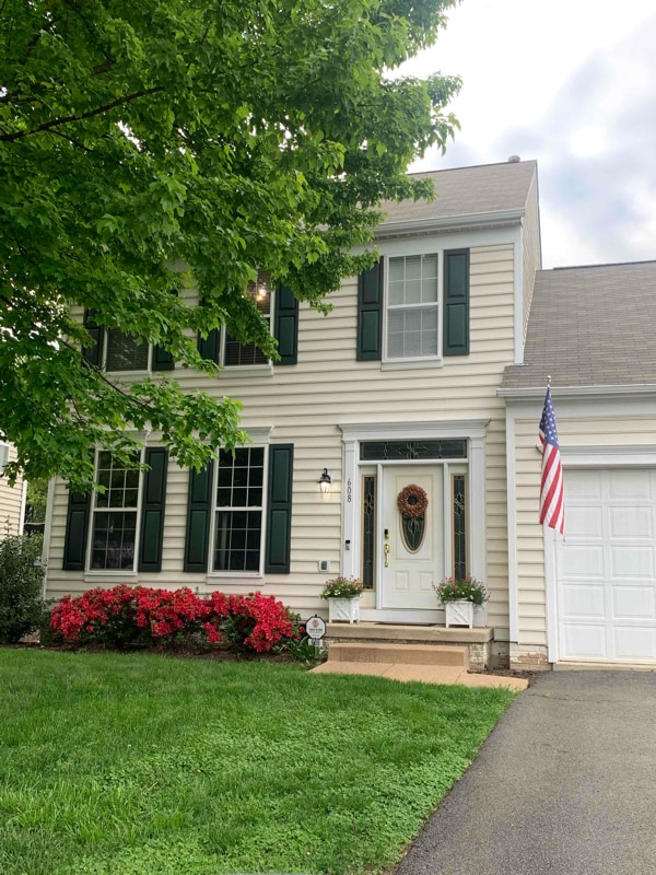 608 North St NE, Leesburg, VA 20176