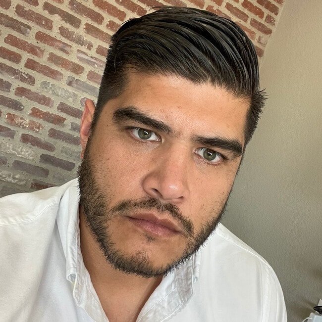 Agent Photo