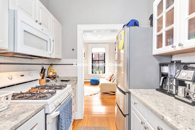 32 E Springfield St unit 1, Boston, MA 02118 - photo 4