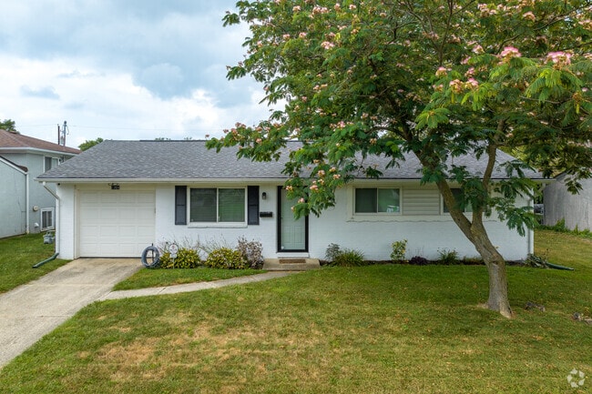 Ranch-style homes are popular in the Walnut Heights neighborhood.