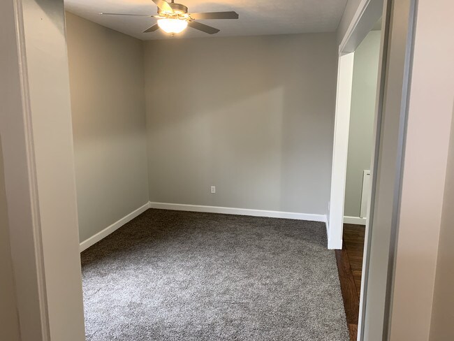 416 W Sycamore St unit B, Kokomo, IN 46901 - photo 4