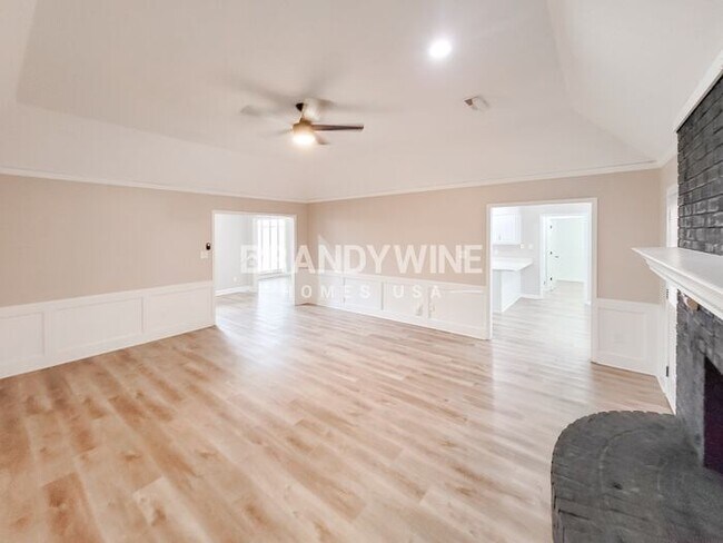 6162 Yorkhill Dr, Memphis, TN 38135 - photo 6