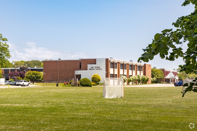 Bay Shore Middle School in Bay Shore, NY was built in 1957 and an extension was added in 1967 and 2003 to meet the growing needs of the community.