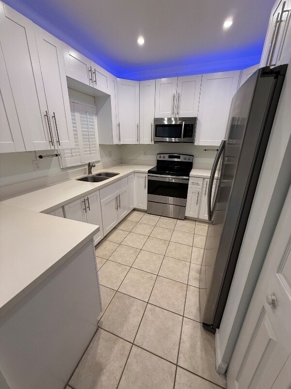 2415 NE 42nd Ave, Homestead, FL 33033 - photo 2