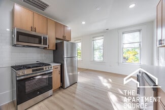 2301 N Leavitt St Unit CH2R, Chicago, IL 60647