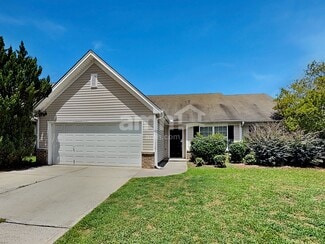 975 Donington Cir, Lawrenceville, GA 30045