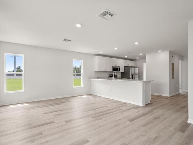 235 Turtle Bay Ave, Winter Haven, FL 33881 - photo 3