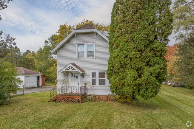 Colonial-style homes stand out in Hametown.