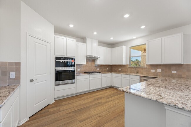 1525 Garlock Dr, Leander, TX 78641 - photo 5