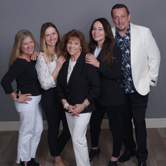 Agent Photo