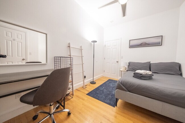 230 W 113th St unit ID1031995P, New York, NY 10026 - photo 5
