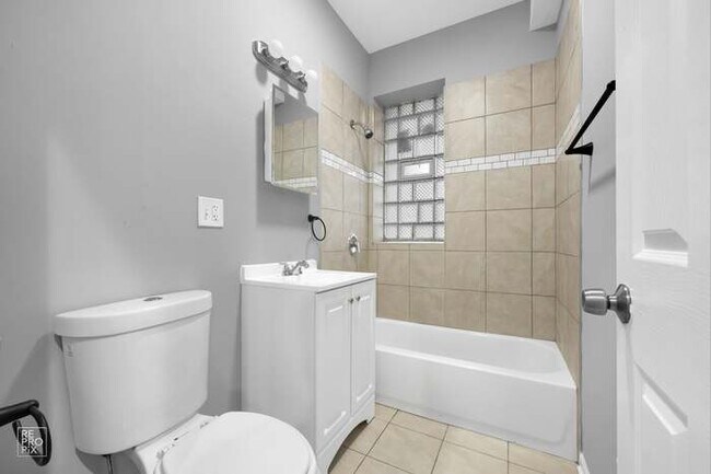 7210 S Carpenter St unit 1, Chicago, IL 60621 - photo 5