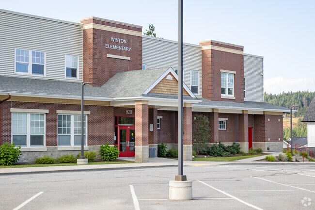 Winton Elementary located in Spokane River District.