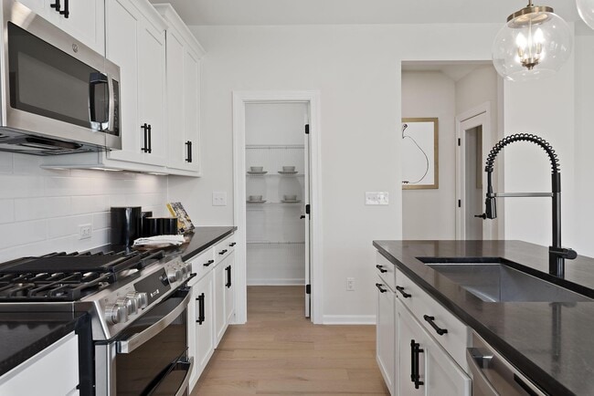 2061 Sabra St unit 38158875, Gastonia, NC 28054 - photo 7