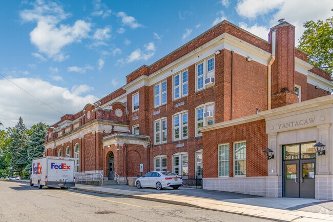 Yantacaw School educates approximately a total of 506 students in an academic year.