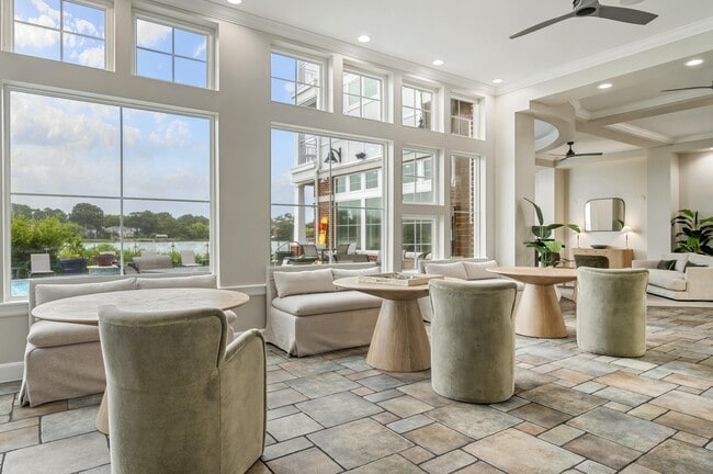 River House Apartments, Norfolk, VA 23504 - photo 3