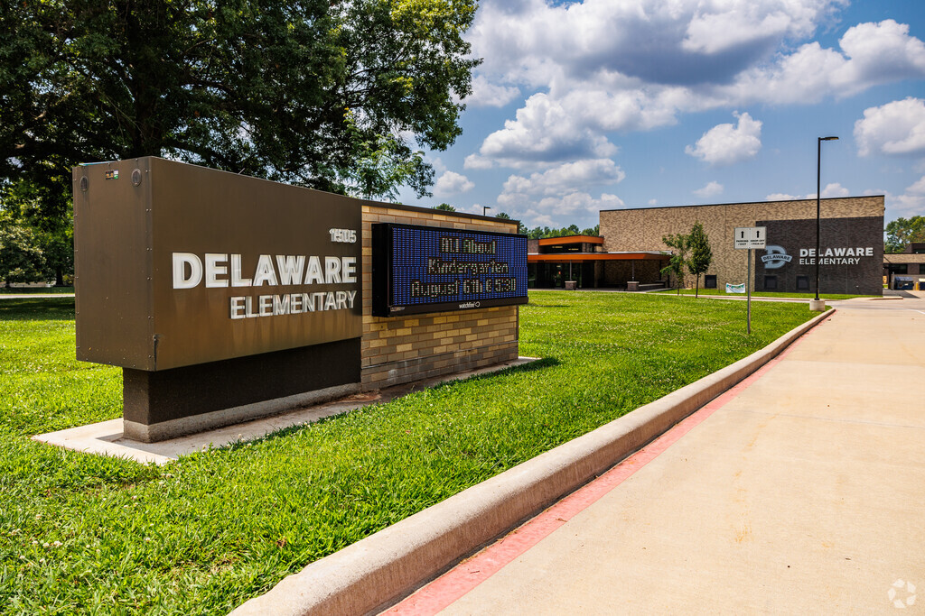 Delaware Elementary School is part of the Springfield Public School system.