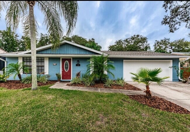 3006 Cinnamon Blvd, Palm Harbor, FL 34684 - photo 2