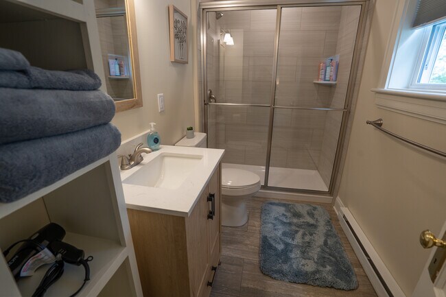 1131 Wasena Ave SW unit A, Roanoke, VA 24015 - photo 5