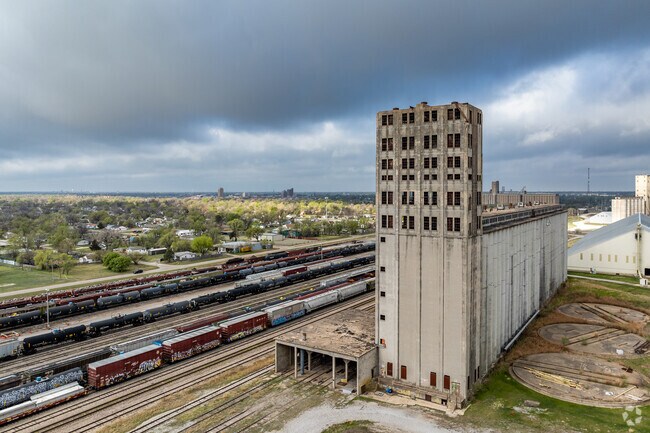 A variety of industries provide employment and economic growth for Enid.