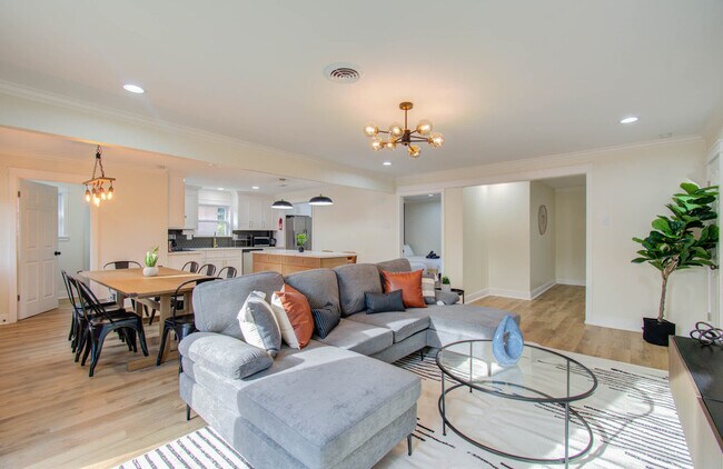 9306 Bassoon Dr unit ID1024979P, Houston, TX 77025 - photo 4