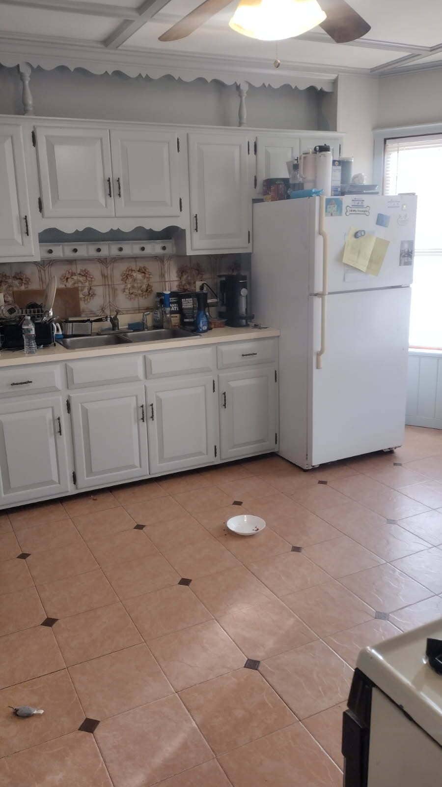 125 Maplewood Ave unit 2, Gloucester, MA 01930 - photo 1