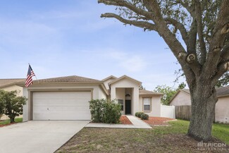 605 Lakemont Dr, Brandon, FL 33510