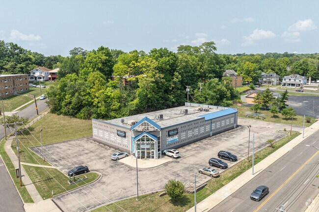 Gem City Career Prep High School has a B rating in Diversity.