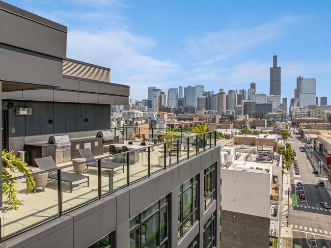 The Jax, Chicago, IL 60607 - photo 2