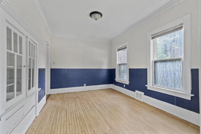 2202 N 55th St unit Lower, Milwaukee, WI 53208 - photo 4