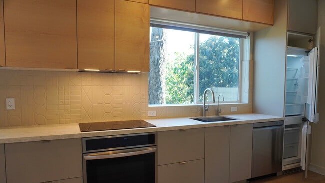 4438 Jasper St unit 1/2, Los Angeles, CA 90032 - photo 2