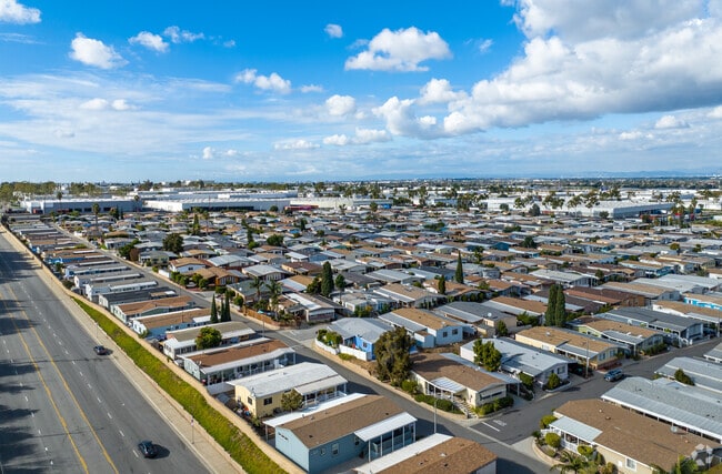 Rancho Dominguez features manufactured homes with one to four bedrooms.