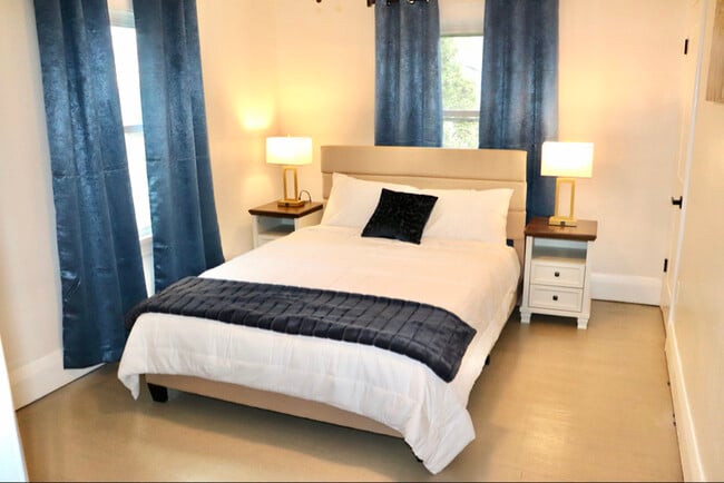 1912 Fernwood Ave, Toledo, OH 43607 - photo 3