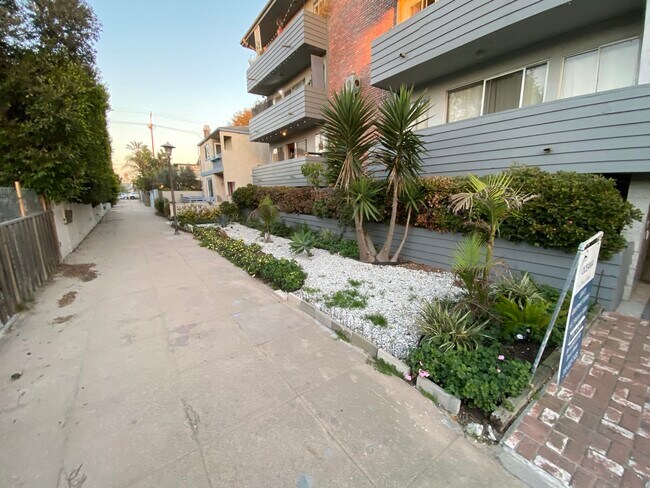 20 29th Ave unit 301, Los Angeles, CA 90291 - photo 4