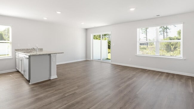 7795 Pennycress Dr unit 531, Leland, NC 28451 - photo 3