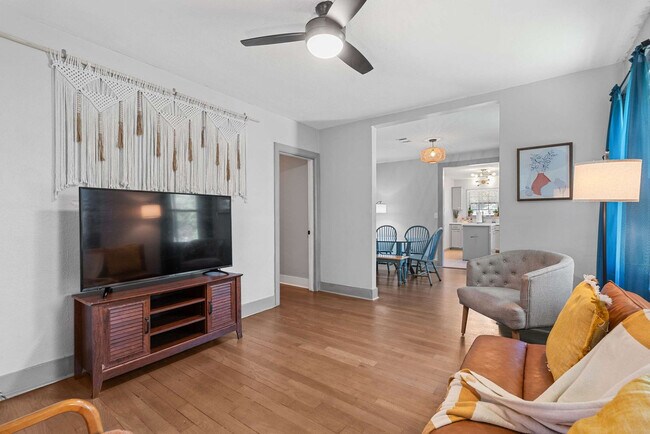 2 Mead Dr unit ID1354825P, Pensacola, FL 32526 - photo 6