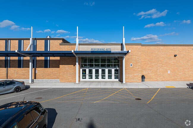 Bay View Middle School builds confidence through daily learning.