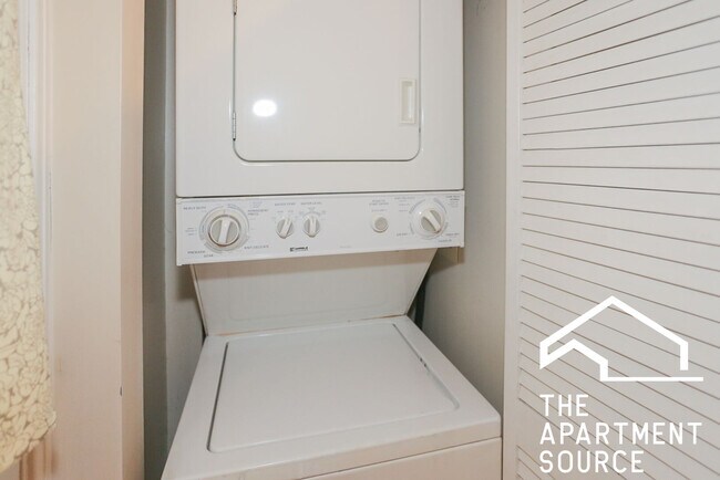 624 W Roscoe St unit 1N, Chicago, IL 60657 - photo 7