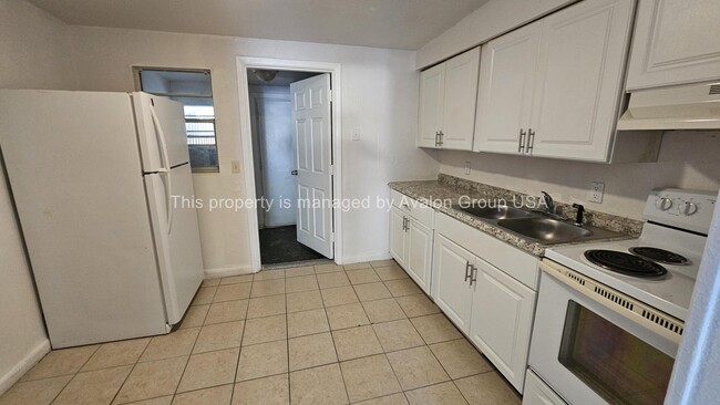 1848 Doyon Ct, Jacksonville, FL 32210 - photo 4