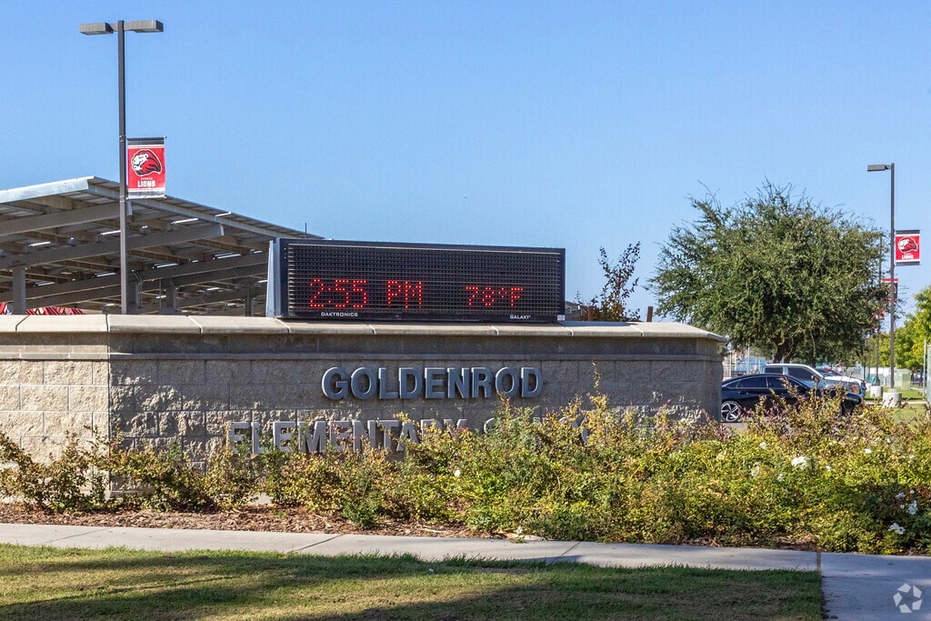 Goldenrod Elementary School serves grades K-6 in Kerman.