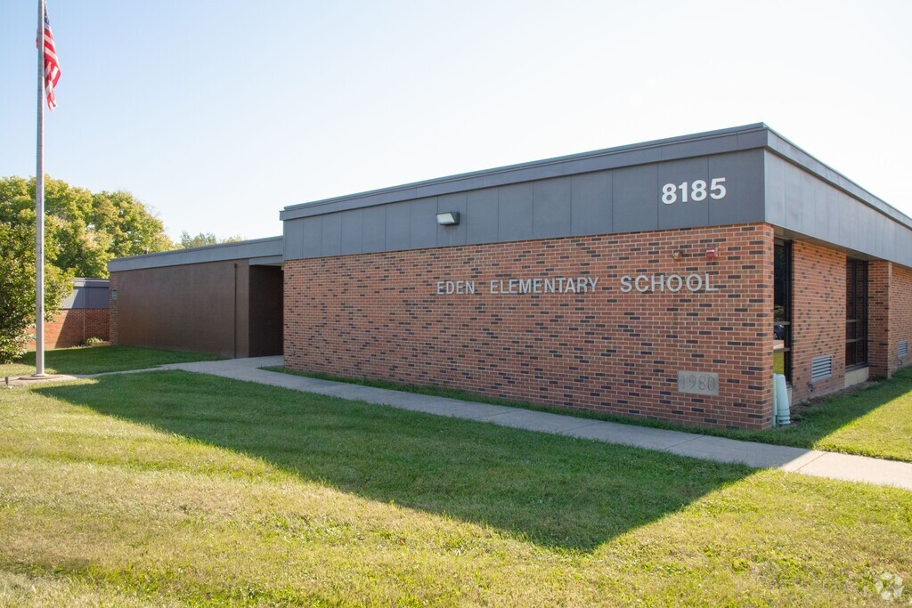 Eden Elementary School serves North Hancock County students from Pre-K through the 5th grade.