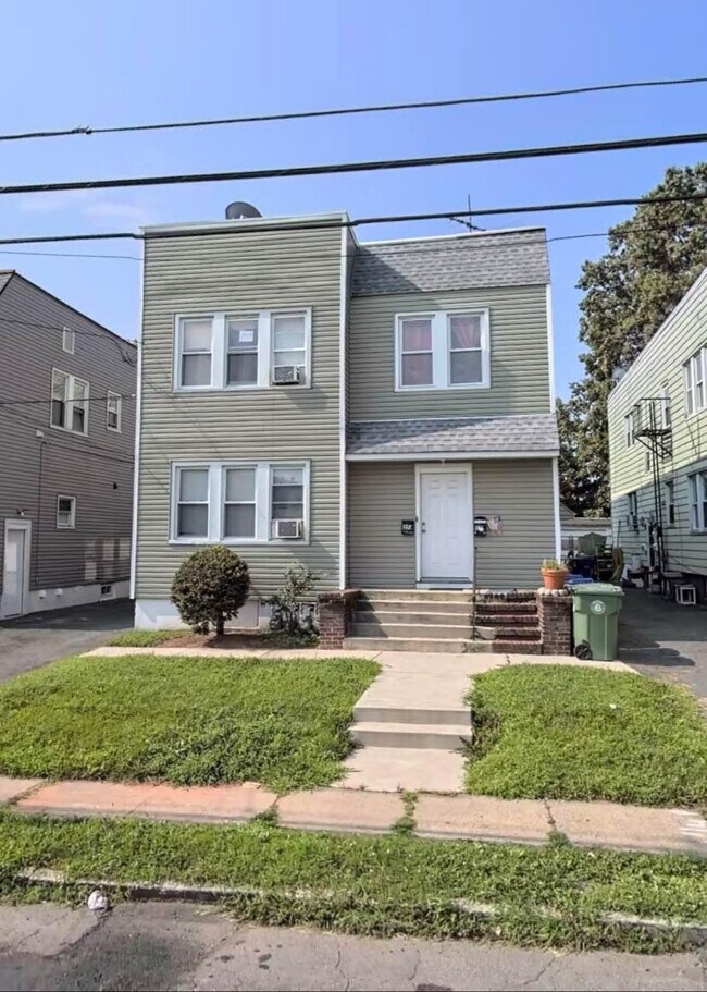 422 Bacheller Ave, Linden, NJ 07036