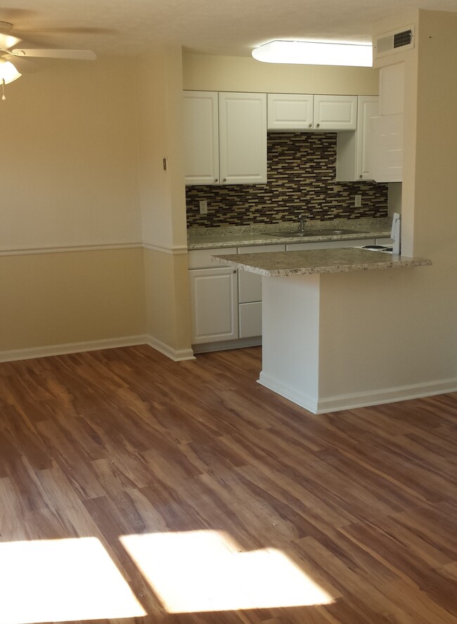 1900 Bono Rd, New Albany, IN 47150