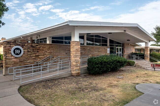 Located in Garland, TX, O Henry Elementary School is part of Richardson ISD.