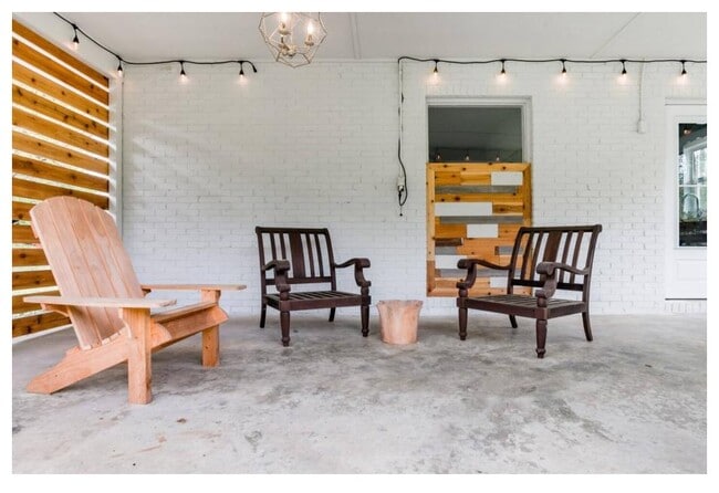 322 Crestview Cir, Roswell, GA 30075 - photo 3