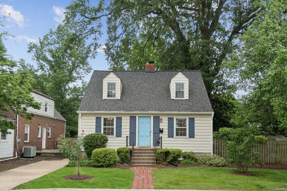 4603 Knox Rd unit 1, College Park, MD 20740 - photo 1