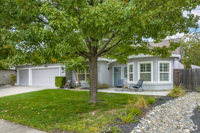 This newer home in Central Rocklin has bay front windows.
