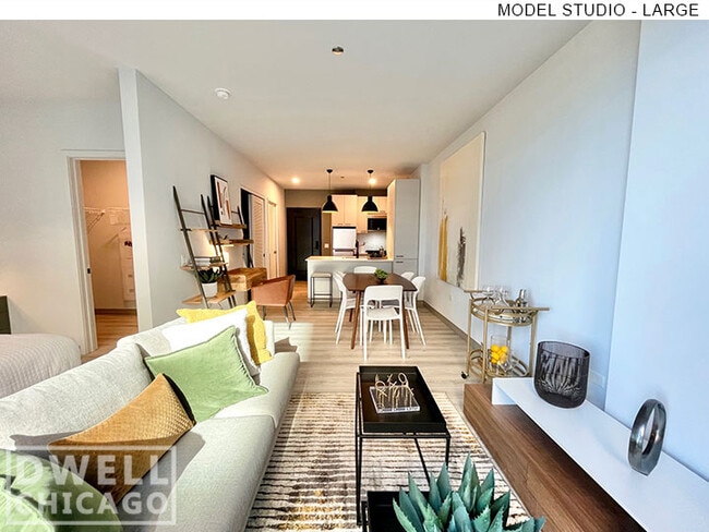 2145 N Elston Ave unit 3, Chicago, IL 60614 - photo 3