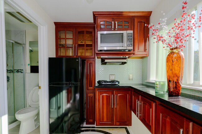 2733 Ortega St unit A, San Francisco, CA 94122 - photo 7